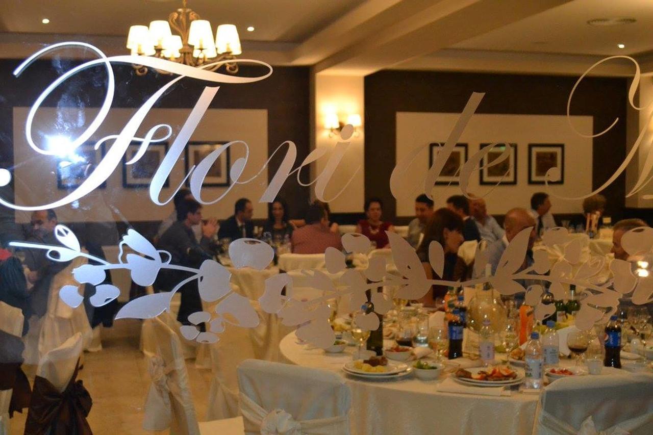 Flori De Mar Hotel Poiana Marului  Ngoại thất bức ảnh