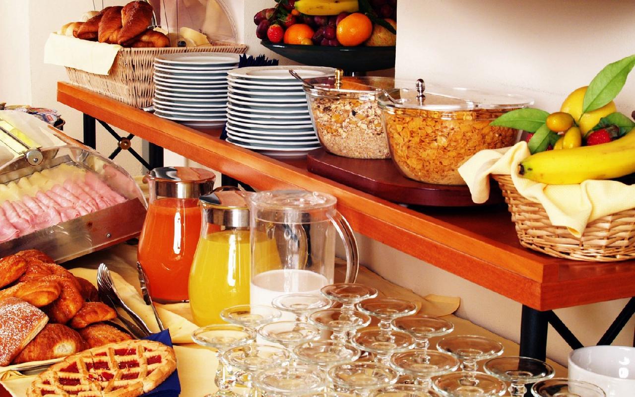 Flori De Mar Hotel Poiana Marului  Ngoại thất bức ảnh
